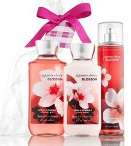 10. Japanese Cherry Blossom Gift Set