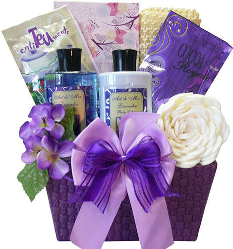 8. Delights Lavender Spa Bath and Body Set