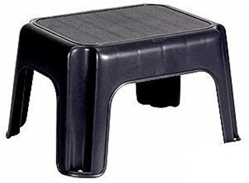 9. Rubbermaid Small Step Stool