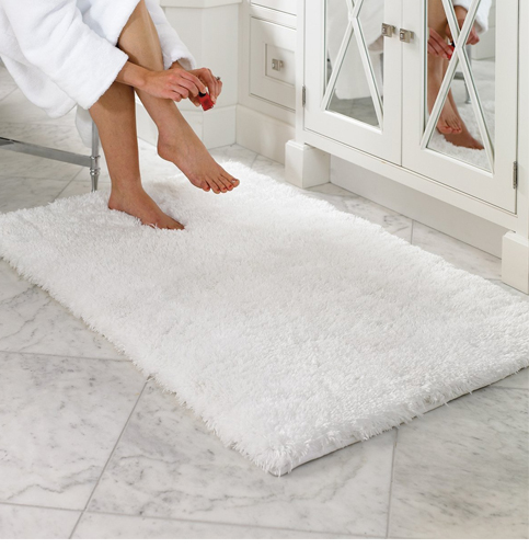 2. Norcho Soft Microfiber Non-slip Antibacterial Rubber Luxury Bath Mat Rug