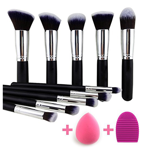 2. BEAKY Makeup Brush Set